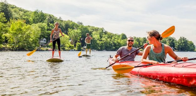 2001_How to safely carry water sports equipment How to safely carry water sports equipment